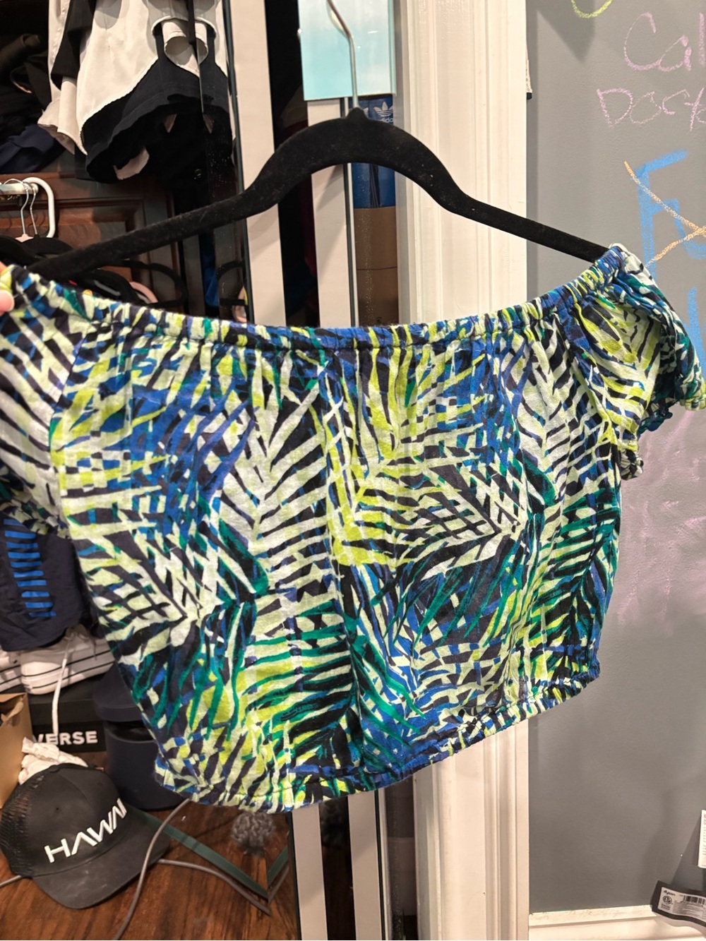 American Eagle Outfitters Blue Green Tropical Off-Shoulder Crop Top